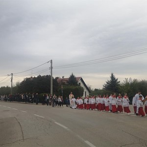 Održan križni put ulicama Župe u Domaslovcu i prikazana muka Gospodnja